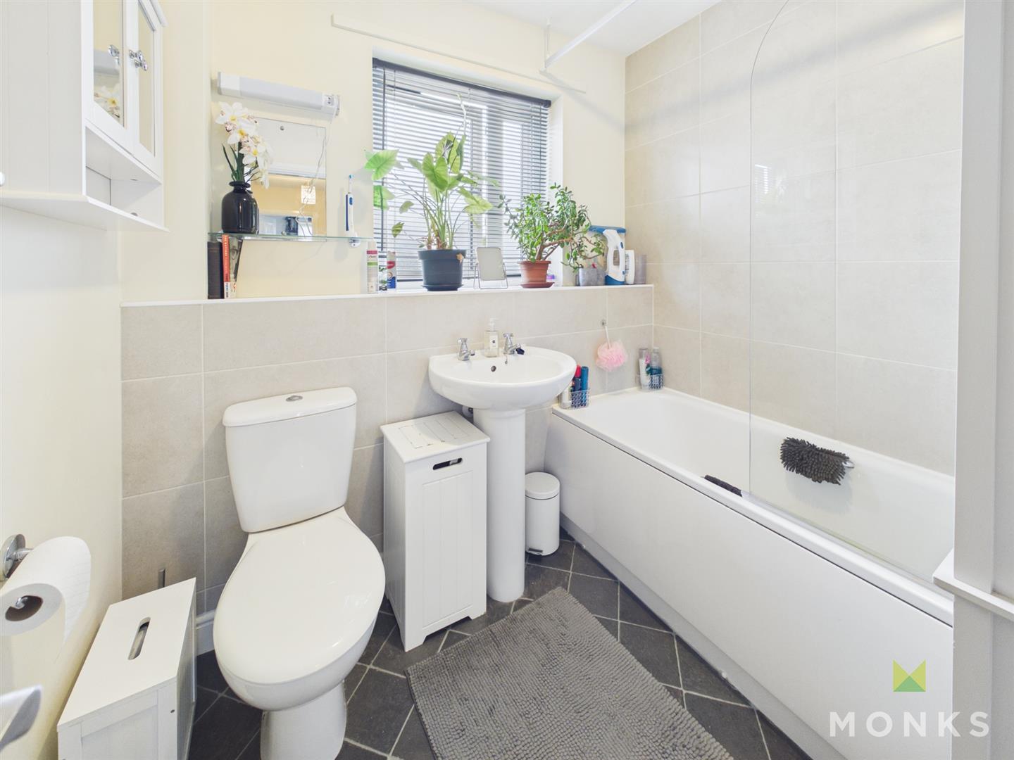 3 Cornovii Gardens, Oswestry, SY11 1JG For Sale